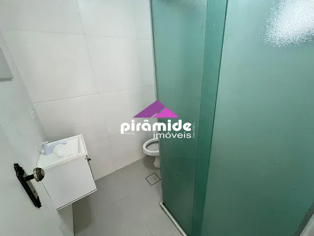 Apartamento 1 quarto e 43 banheiros, para alugar, no bairro Centro em São José dos Campos