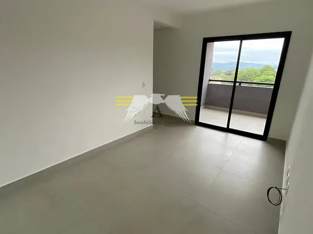 Apartamento 2 quartos e 2 banheiros, à venda, no bairro Centro em Atibaia