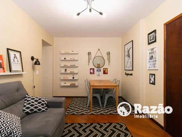 Apartamento 1 quarto e 1 banheiro, à venda, no bairro Centro em Curitiba