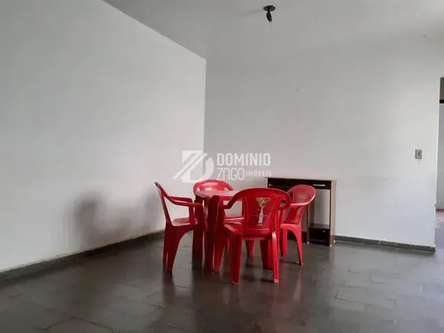 Apartamento com 381m² 2 quartos e 1 banheiro, à venda, no bairro Vila Olímpica em Uberaba