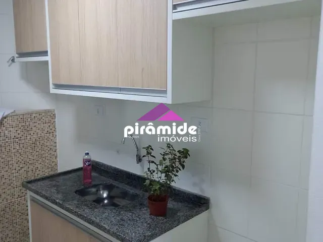 Apartamento com 48m² 2 quartos e 1 banheiro, para alugar, no bairro Centro em São José dos Campos