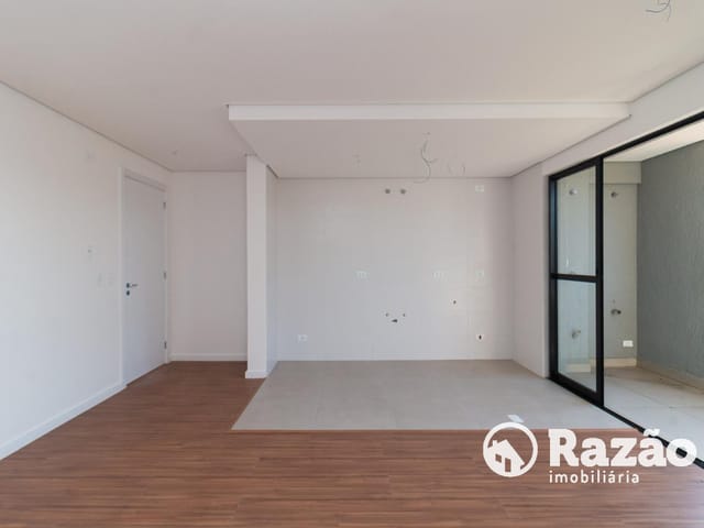 Apartamento 2 quartos e 2 banheiros, à venda, no bairro Santa Felicidade em Curitiba