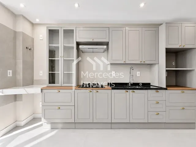 Apartamento com 100m² 2 quartos e 3 banheiros, para alugar, no bairro Praia dos Amores em Balneário Camboriú