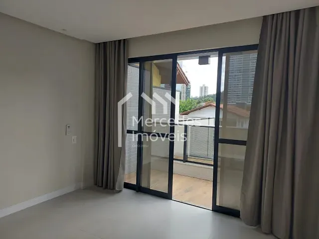 Apartamento com 100m² 2 quartos e 3 banheiros, para alugar, no bairro Praia dos Amores em Balneário Camboriú