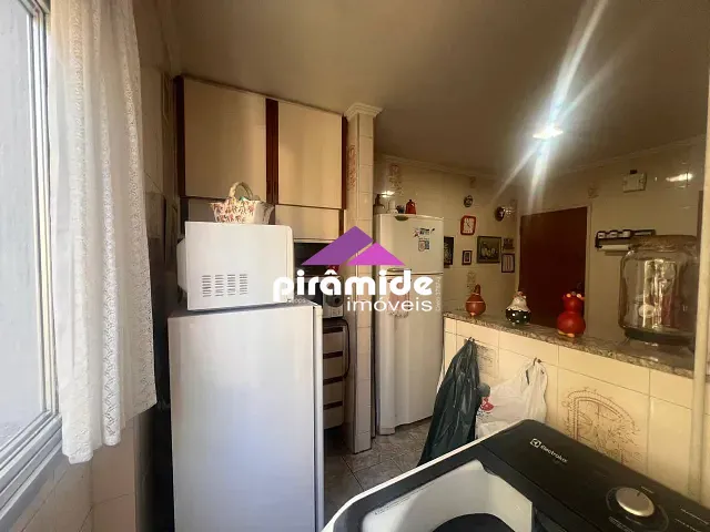 Apartamento 2 quartos e 1 banheiro, para alugar, no bairro Jardim São Dimas em São José dos Campos