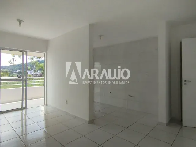 Apartamento com 67m² 2 quartos e 1 banheiro, à venda, no bairro Espinheiros em Itajaí