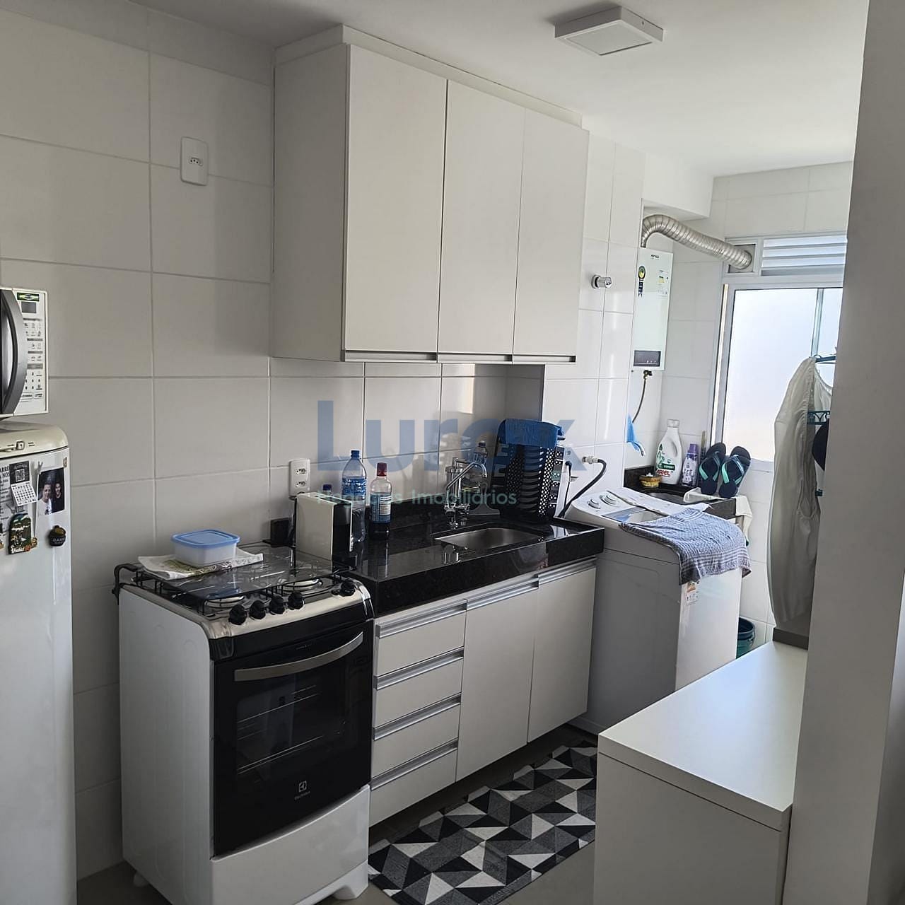 Apartamento à venda com 2 quartos, 54m² - Foto 3