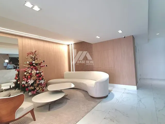 Apartamento com 260m² 3 quartos e 3 banheiros, à venda, no bairro Uvaranas em Ponta Grossa