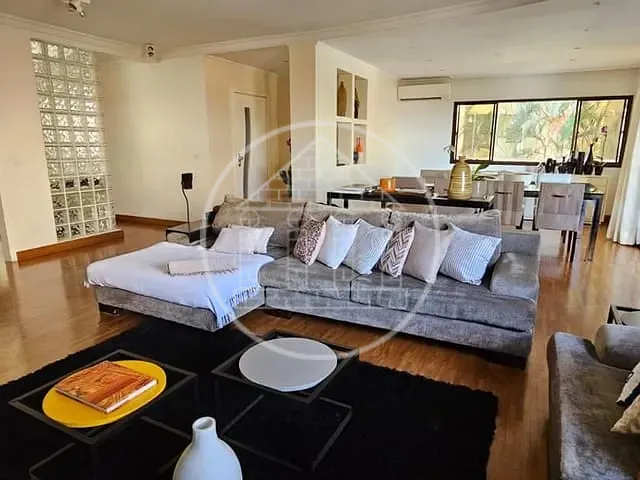 Apartamento com 200m² 4 quartos e 5 banheiros, à venda, no bairro Vila Mariana em São Paulo