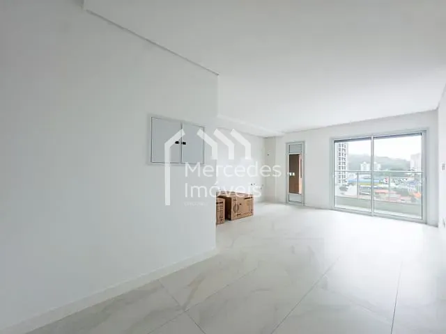 Apartamento com 110m² 3 quartos e 2 banheiros, à venda, no bairro Fazenda em Itajaí