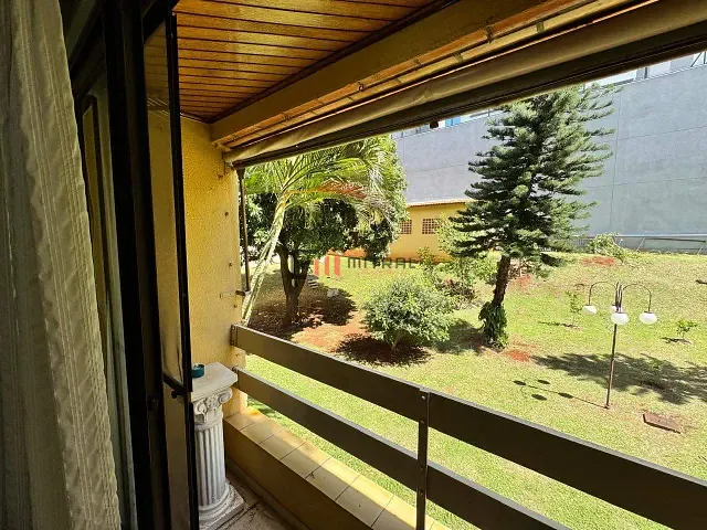 Apartamento com 115m² 3 quartos e 2 banheiros, para alugar, no bairro Bela Suiça em Londrina