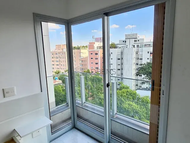 Apartamento 1 quarto e 1 banheiro, à venda, no bairro Pinheiros em São Paulo