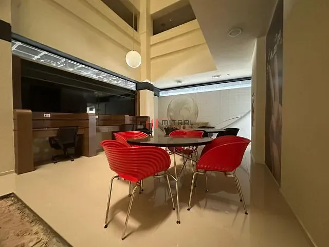Apartamento 2 quartos e 2 banheiros, à venda, no bairro Vila Larsen 1 em Londrina