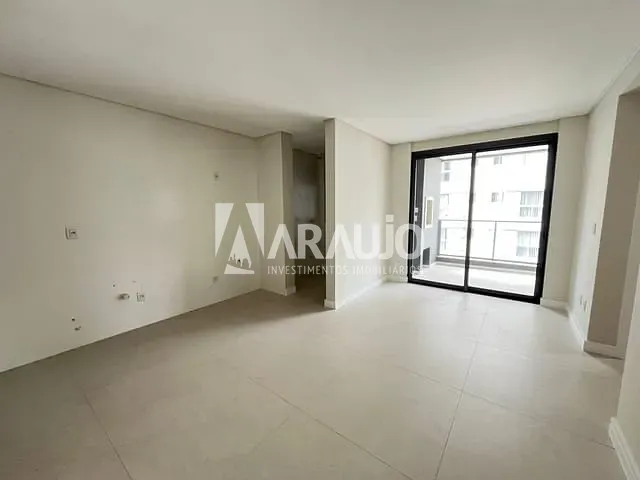 Apartamento 2 quartos e 3 banheiros, à venda, no bairro Centro em Itajaí