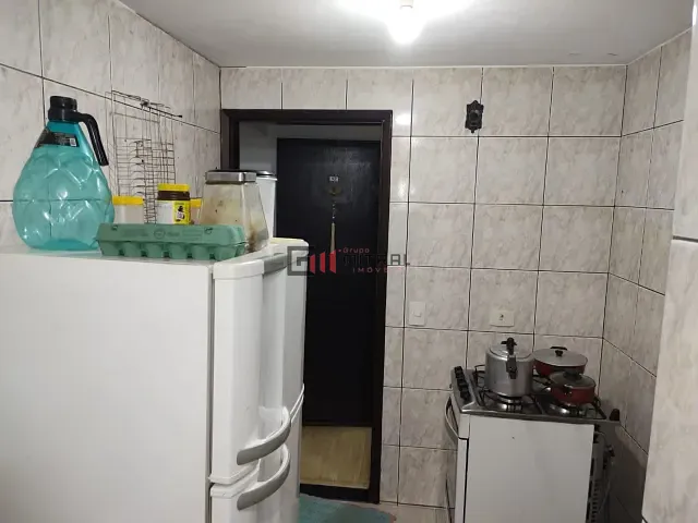 Apartamento 2 quartos e 1 banheiro, à venda, no bairro Moradias do Cabo Frio em Londrina