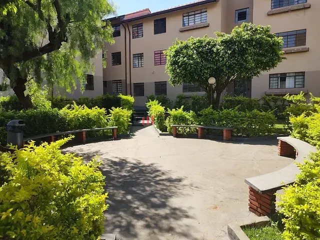Apartamento 2 quartos e 1 banheiro, à venda, no bairro Moradias do Cabo Frio em Londrina