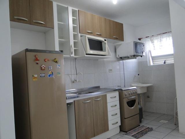 Apartamento com 72m² 2 quartos e 1 banheiro, à venda, no bairro Três Vendas em Pelotas