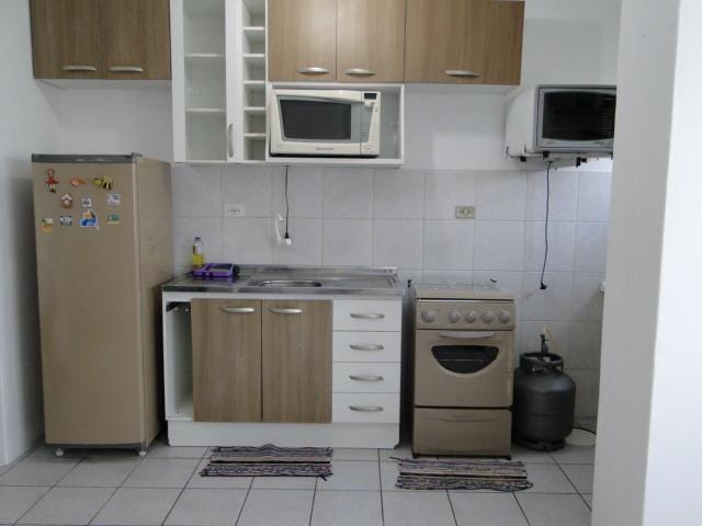 Apartamento com 72m² 2 quartos e 1 banheiro, à venda, no bairro Três Vendas em Pelotas