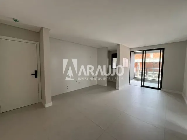 Apartamento 2 quartos e 2 banheiros, à venda, no bairro Centro em Itajaí