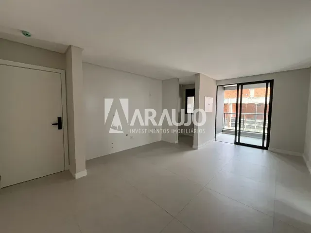 Apartamento 2 quartos e 2 banheiros, à venda, no bairro Centro em Itajaí