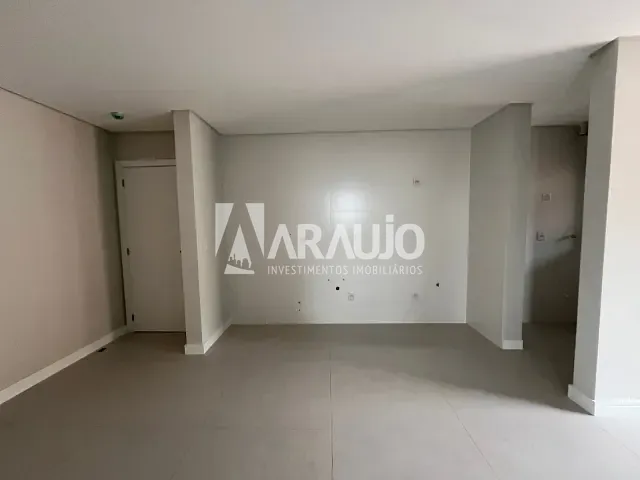 Apartamento 2 quartos e 2 banheiros, à venda, no bairro Centro em Itajaí