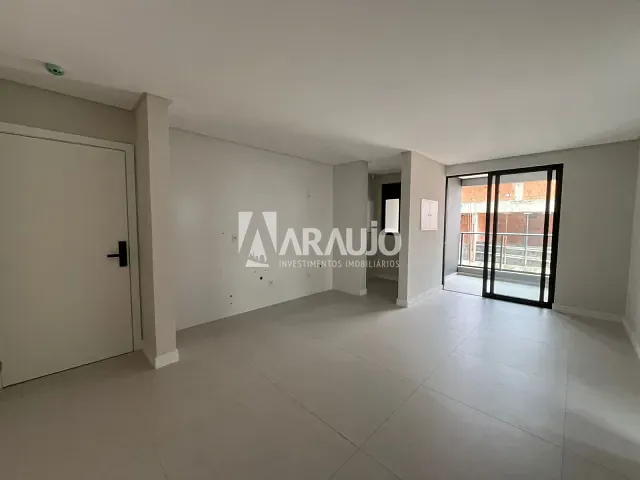 Apartamento 2 quartos e 2 banheiros, à venda, no bairro Centro em Itajaí