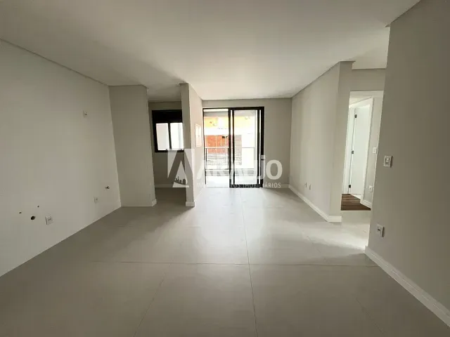 Apartamento 2 quartos e 2 banheiros, à venda, no bairro Centro em Itajaí