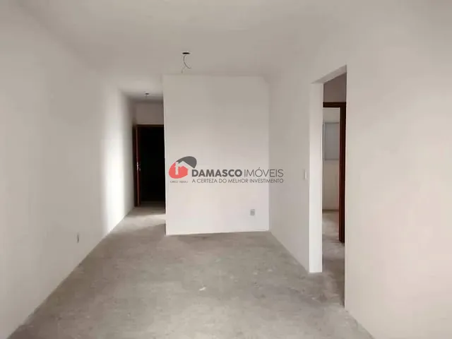 Apartamento 2 quartos e 1 banheiro, à venda, no bairro Campestre em Santo André