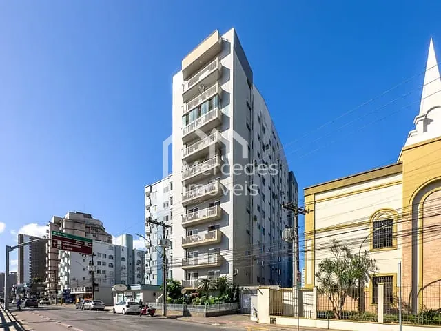 Apartamento com 160m² 3 quartos e 2 banheiros, à venda, no bairro Centro em Itajaí