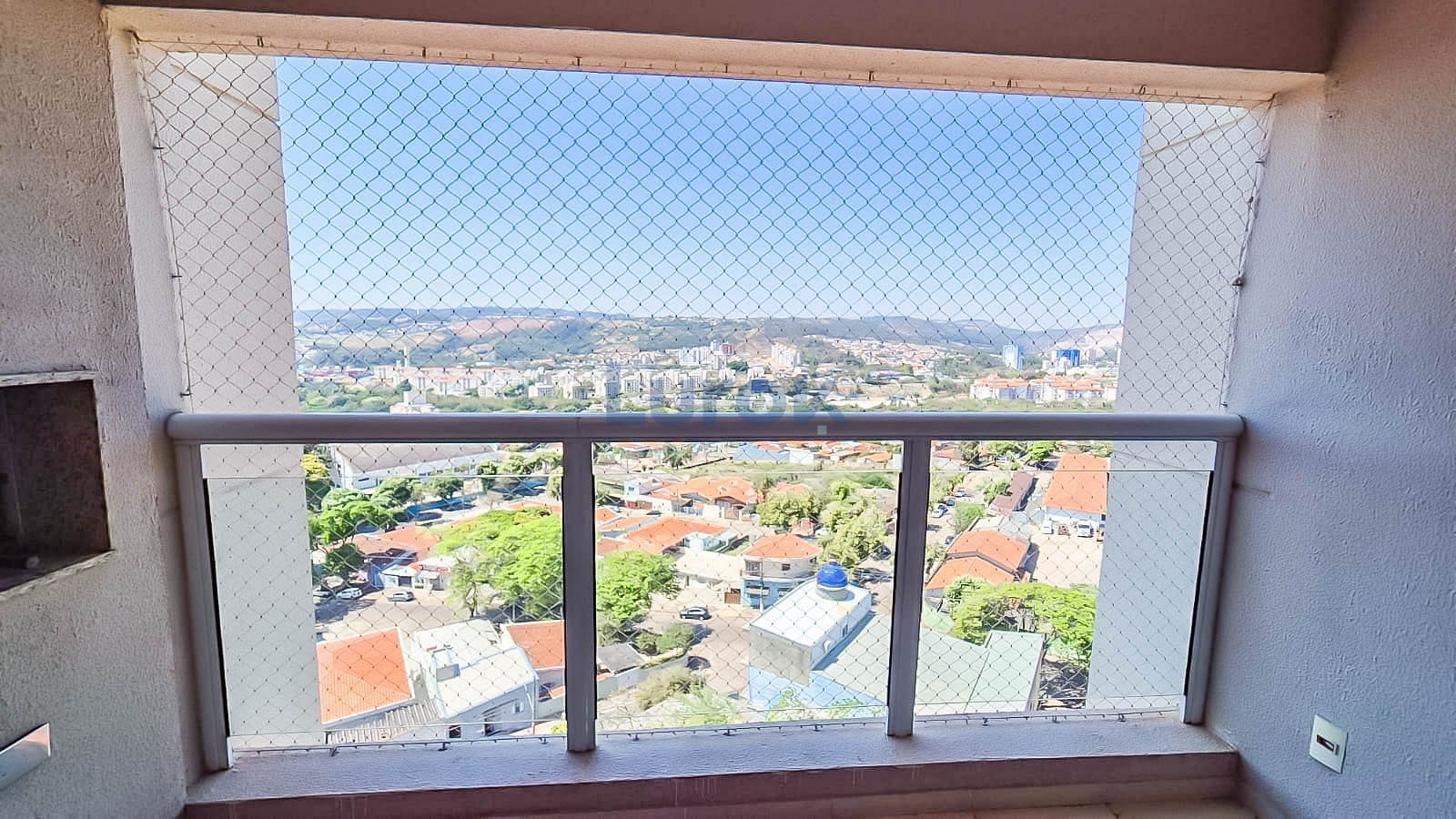 Apartamento à venda com 2 quartos, 69m² - Foto 3