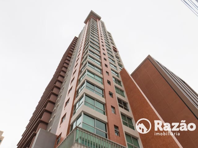 Apartamento 1 quarto e 1 banheiro, à venda, no bairro Centro em Curitiba