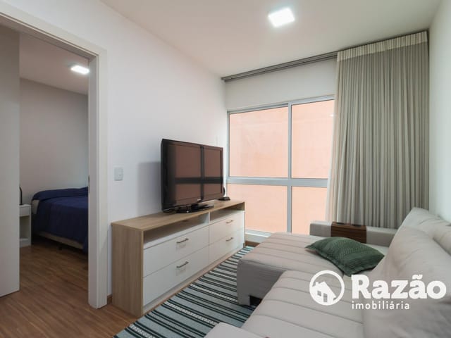 Apartamento 1 quarto e 1 banheiro, à venda, no bairro Centro em Curitiba