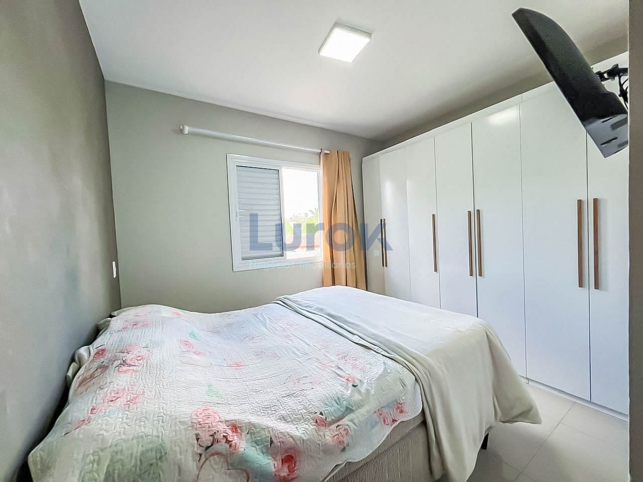 Apartamento à venda com 3 quartos, 77m² - Foto 9