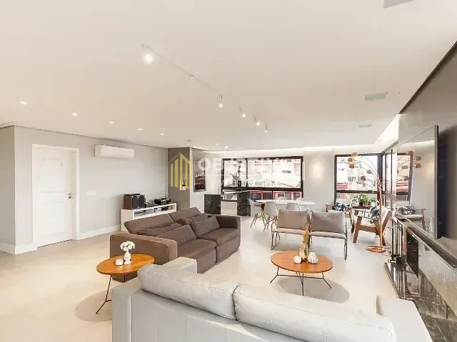 Apartamento 3 quartos e 5 banheiros, à venda, no bairro Higienópolis em Porto Alegre