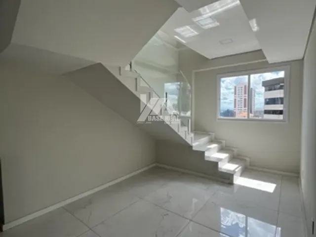 Apartamento com 329m² 4 quartos e 4 banheiros, à venda, no bairro Centro em Ponta Grossa