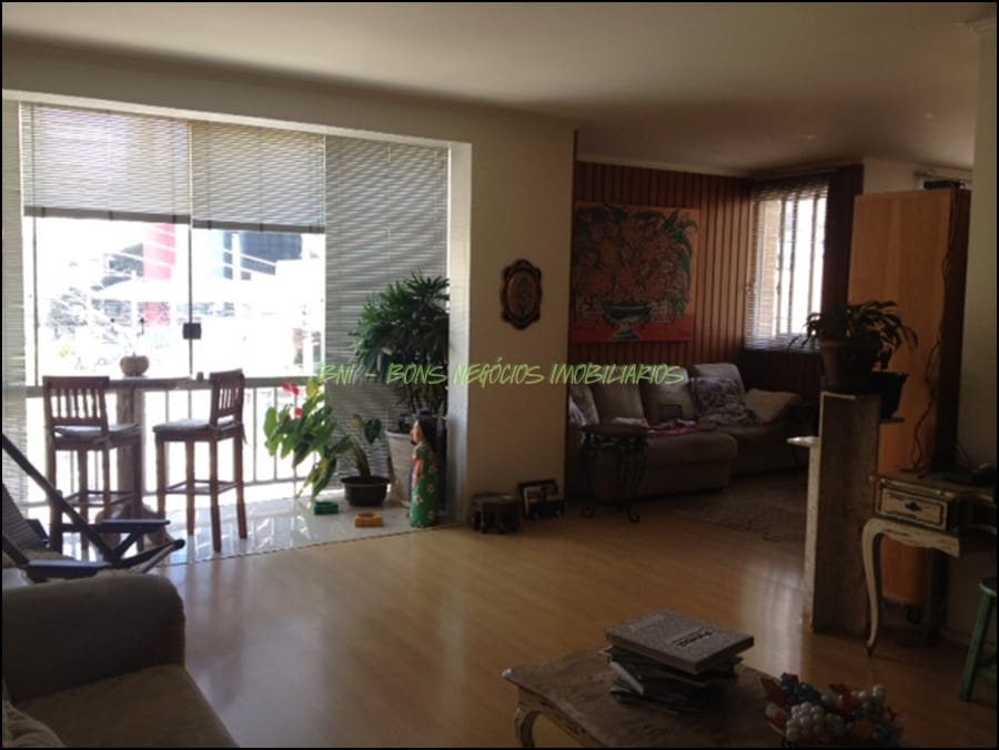 Apartamento, 3 quartos, 226 m² - Foto 1