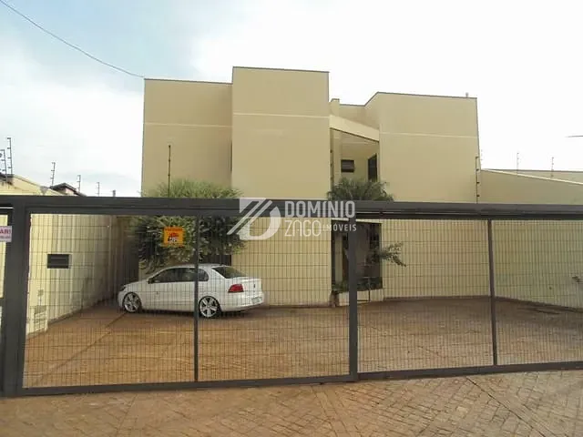 Apartamento 2 quartos e 1 banheiro, à venda ou para alugar, no bairro Santa Maria em Uberaba