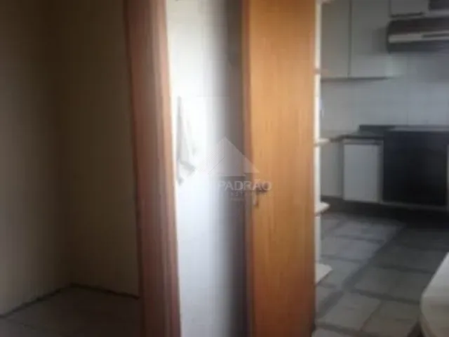 Apartamento 2 quartos e 1 banheiro, à venda, no bairro Vila Bocaina em Mauá