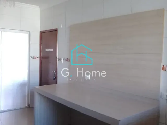 Apartamento com 156m² 4 quartos e 2 banheiros, à venda, no bairro Centro em Londrina