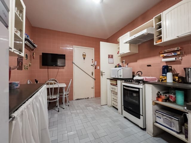 Apartamento com 70m² 2 quartos e 1 banheiro, à venda, no bairro Centro em Pelotas