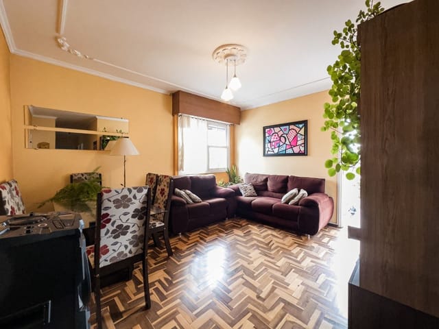 Apartamento com 70m² 2 quartos e 1 banheiro, à venda, no bairro Centro em Pelotas