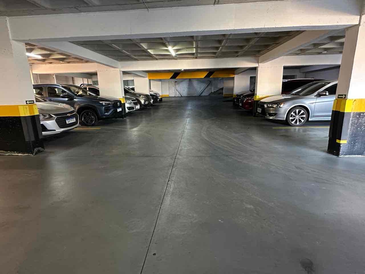 Apartamento para alugar com 2 quartos, 70m² - Foto 27