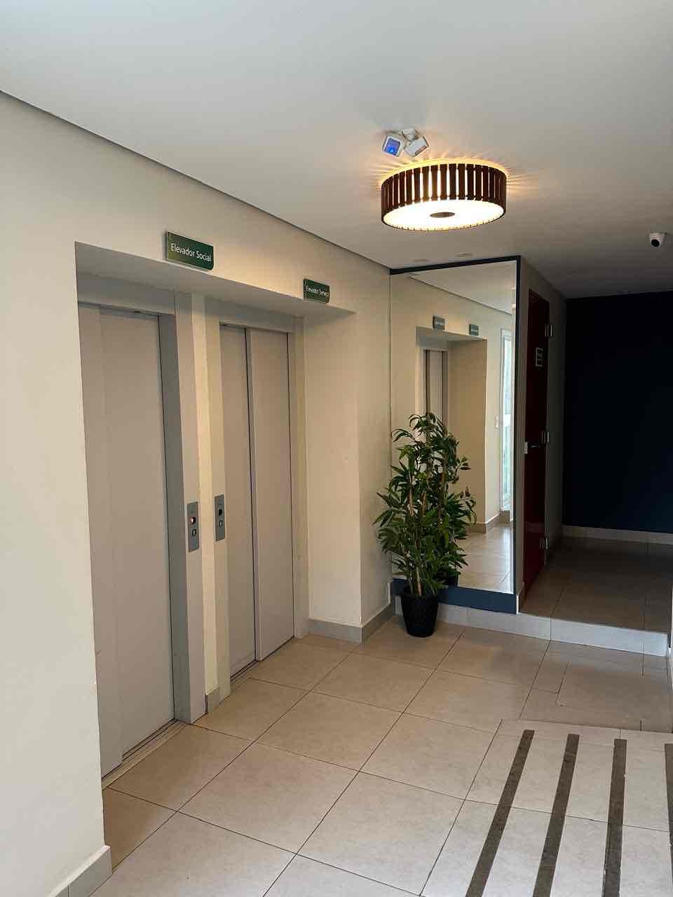 Apartamento para alugar com 2 quartos, 70m² - Foto 35