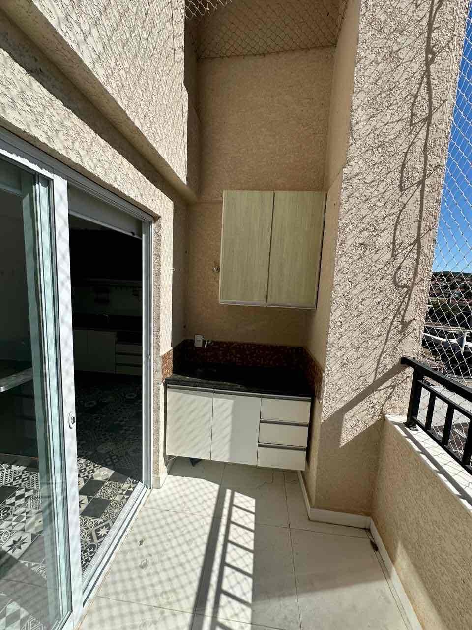 Apartamento para alugar com 2 quartos, 70m² - Foto 25
