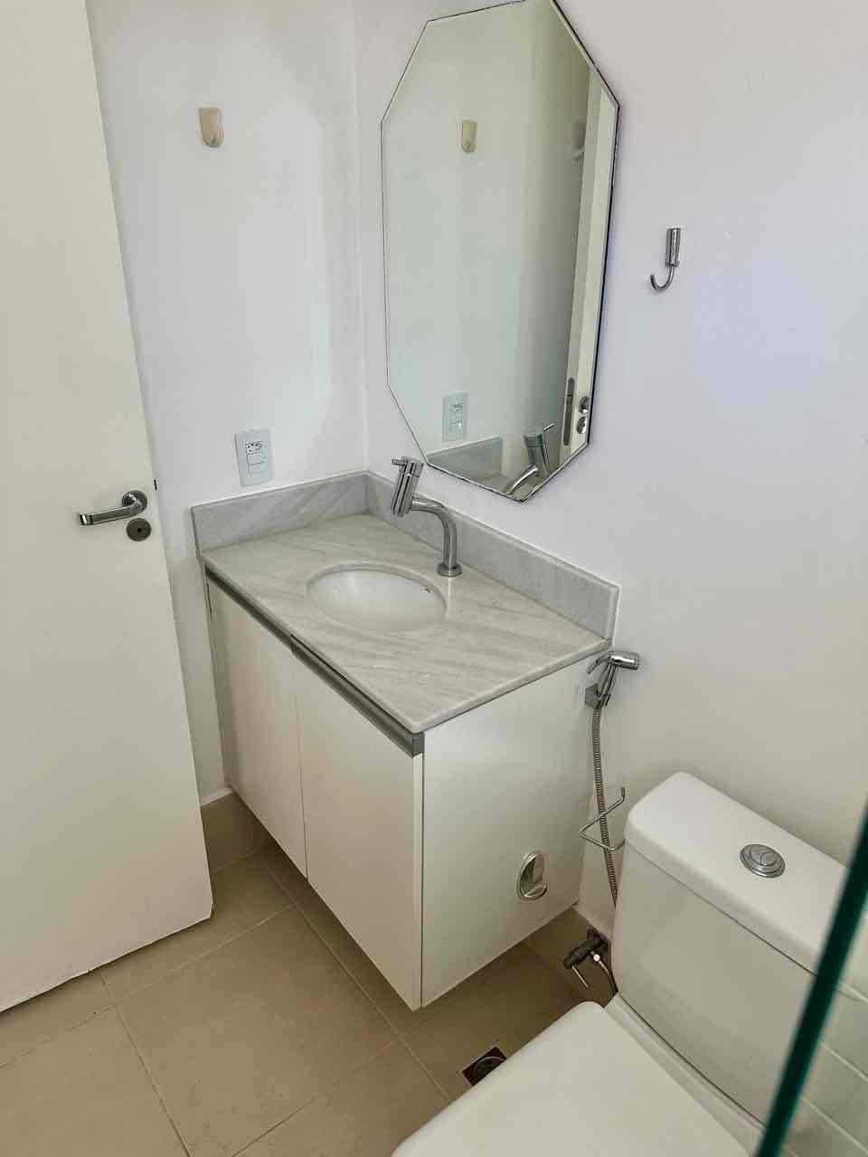 Apartamento para alugar com 2 quartos, 70m² - Foto 10