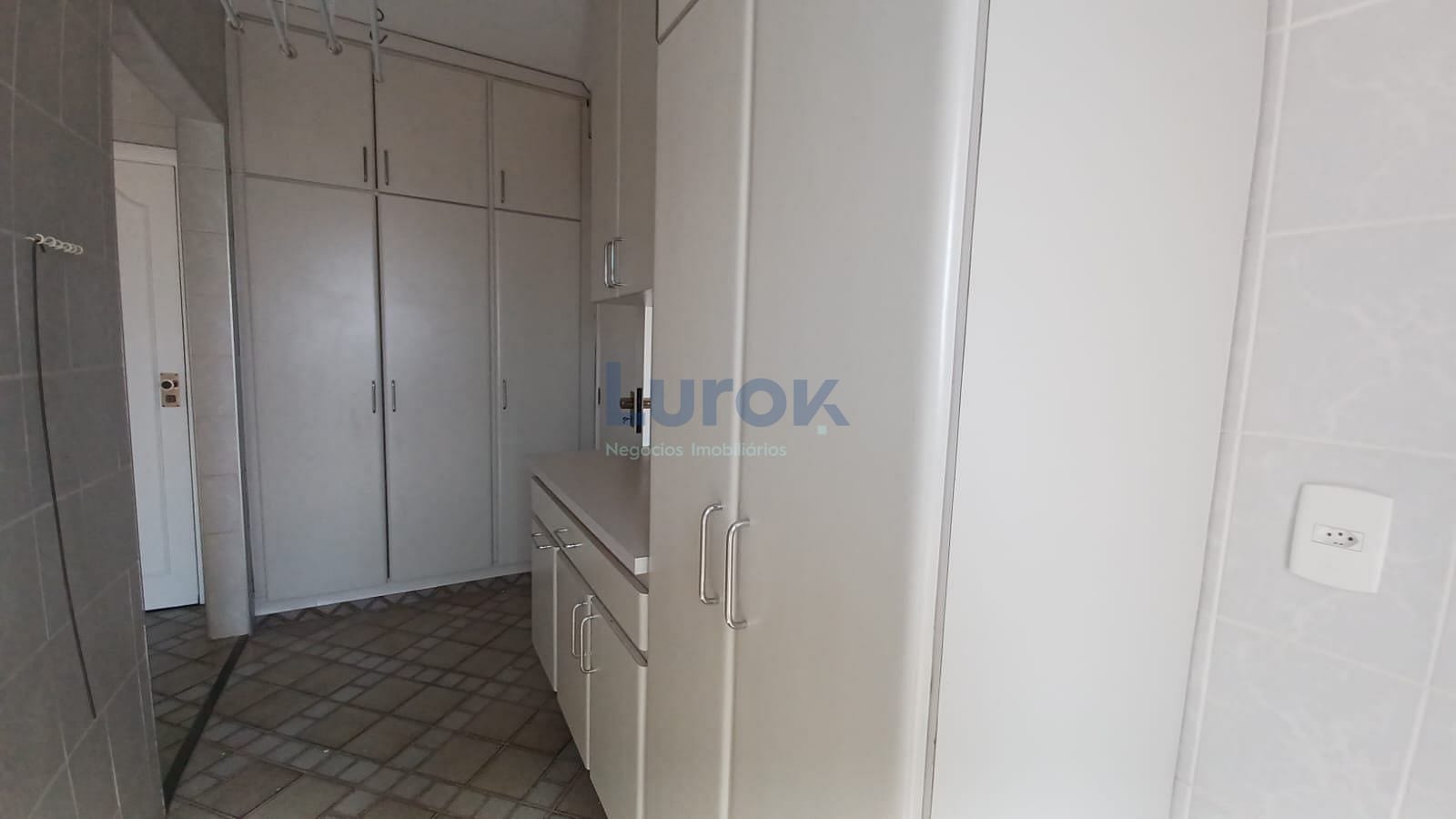 Apartamento à venda com 3 quartos, 126m² - Foto 17