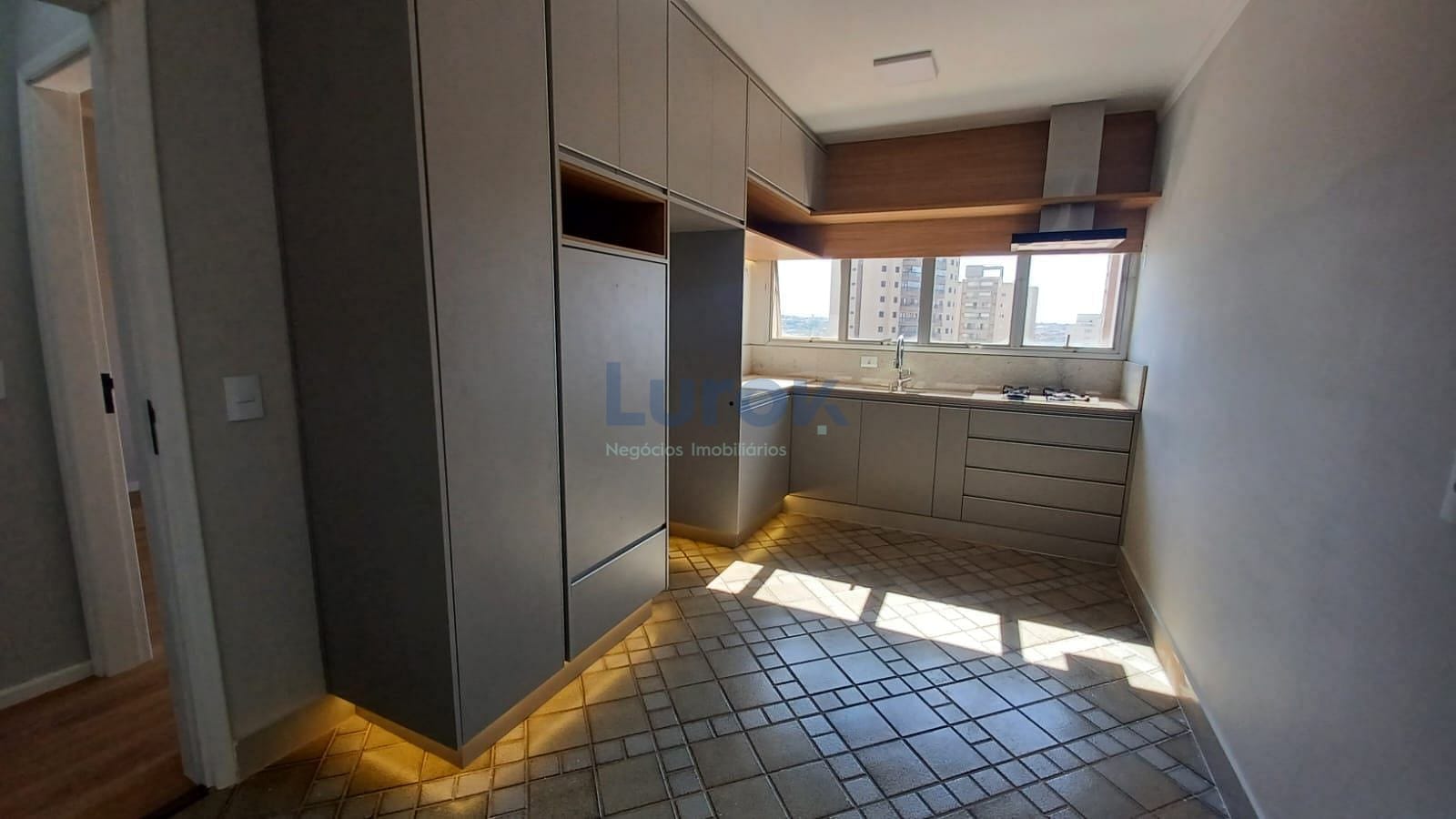 Apartamento à venda com 3 quartos, 126m² - Foto 12