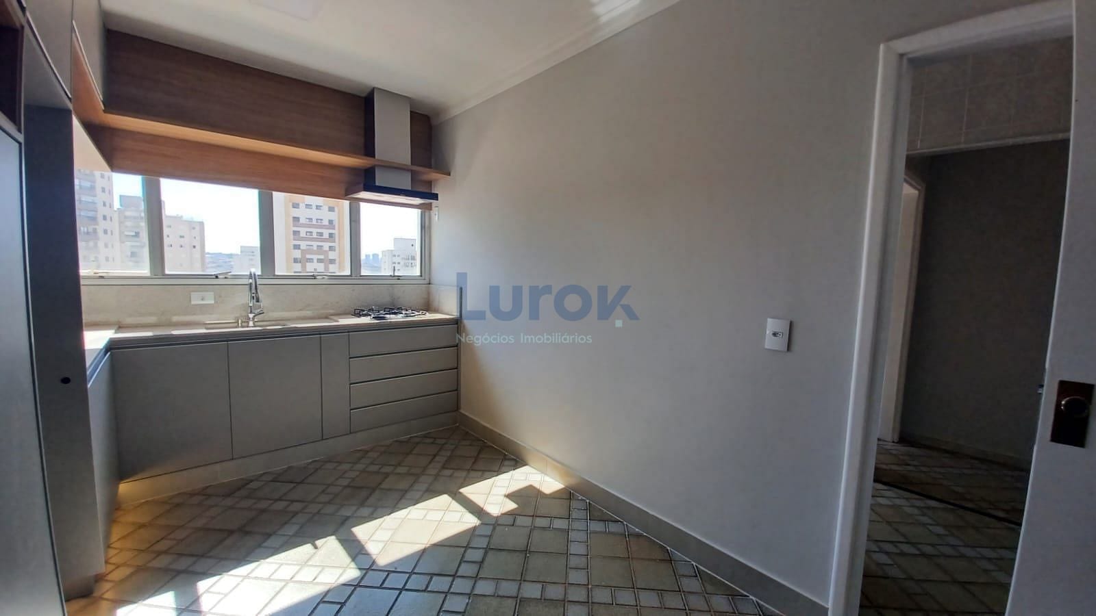 Apartamento à venda com 3 quartos, 126m² - Foto 11