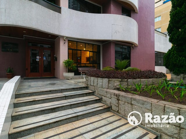 Apartamento 1 quarto e 2 banheiros, à venda, no bairro Centro em Curitiba