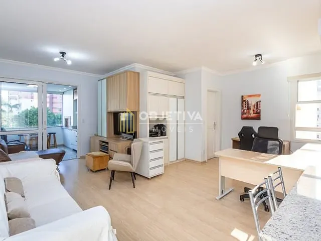 Apartamento com 199m² 3 quartos e 2 banheiros, à venda, no bairro Chácara das Pedras em Porto Alegre